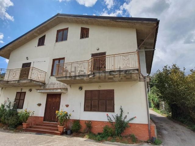 Casa in vendita a Finestrelle, Monteforte Irpino