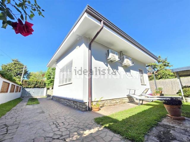 Casa in vendita a Vittoria Apuana, Forte Dei Marmi