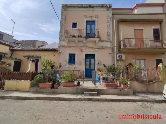 Casa in vendita a Ispica, Sicilia