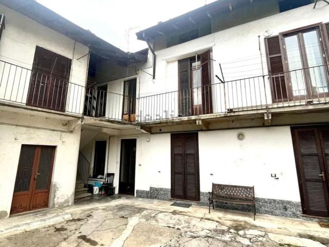 Casa in vendita a Lonate Pozzolo, Lombardia