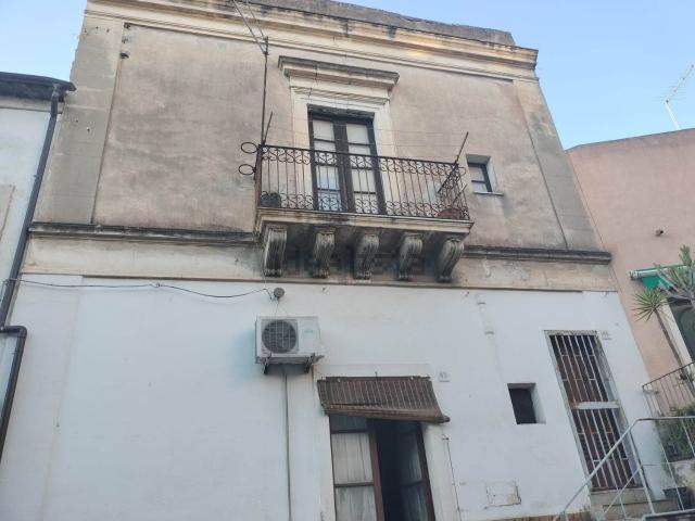 Casa in vendita a Lentini, Sicilia