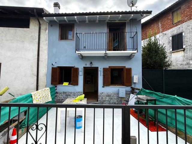 Casa in vendita a Recetto, Novara