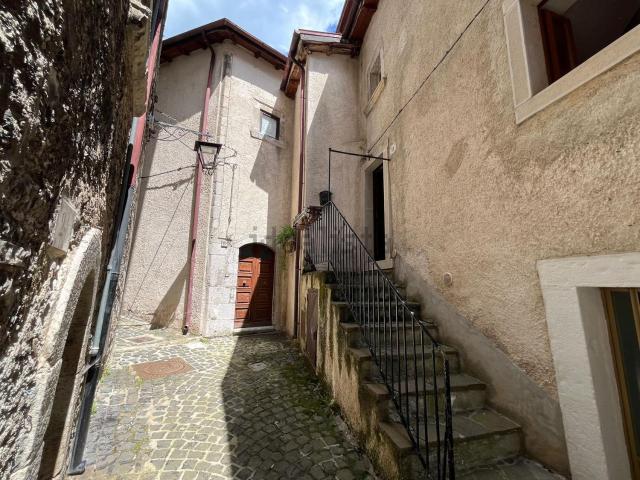 Casa in vendita a Villetta Barrea, Abruzzo