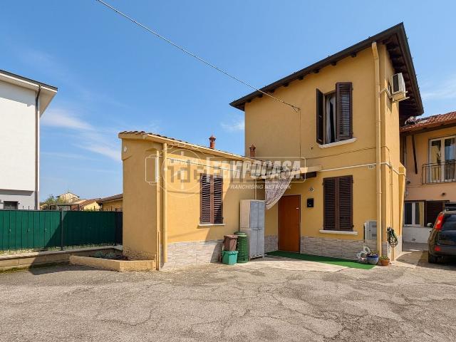 Casa in vendita a Mulazzano, Lombardia
