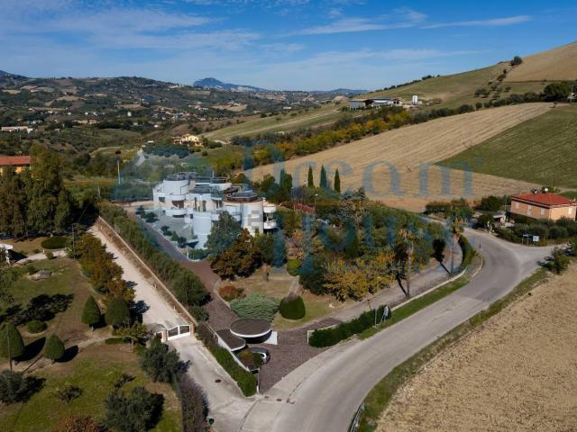 Casa in vendita a Campli, Abruzzo