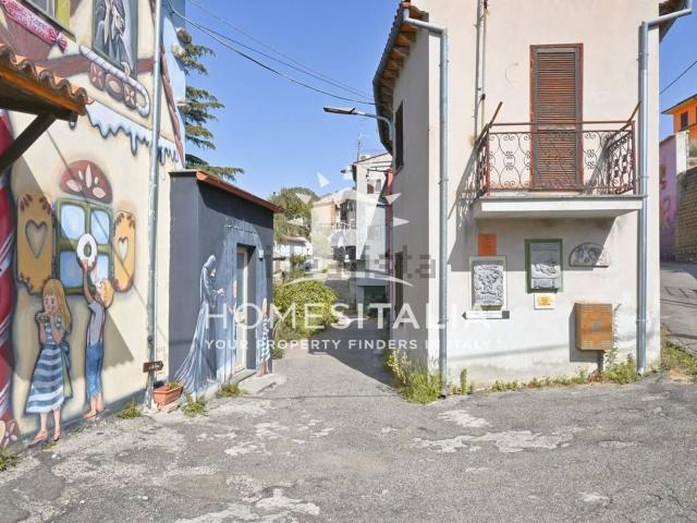 Casa in vendita a Sant’Angelo di Roccalvecce, Viterbo