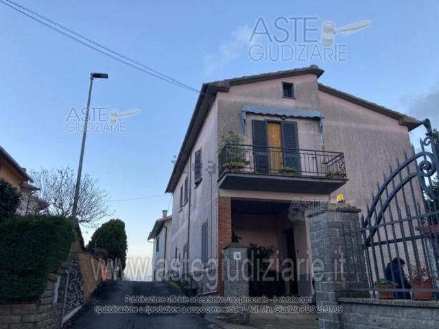 Casa in vendita a Montefiascone, Lazio