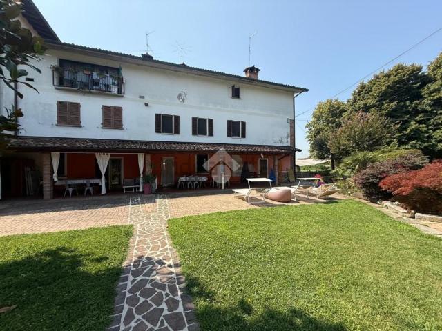 Casa in vendita a Canonica D'adda, Lombardia
