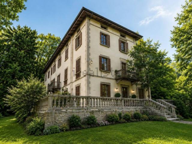 Casa in vendita a Desenzano al Serio, Albino
