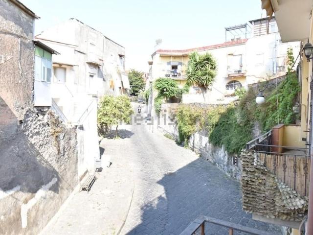 Casa in vendita a Pollena Trocchia, Campania