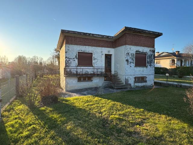 Casa in vendita a Teglio Veneto, Veneto