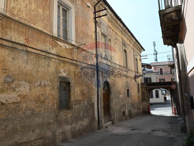 Casa in vendita a Sulmona, Abruzzo