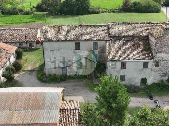 Casa in vendita a Fidenza, Parma