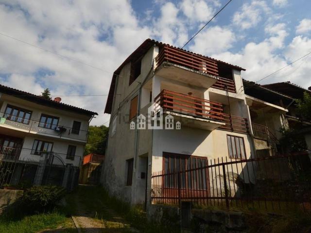 Casa in vendita a Val di Chy, Piemonte