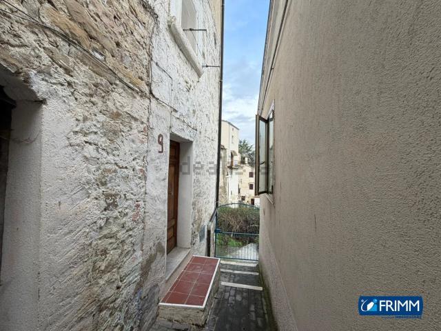 Casa in vendita a Fossalto, Molise