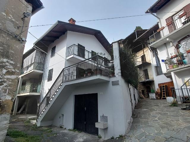 Casa in vendita a Val di Chy, Piemonte