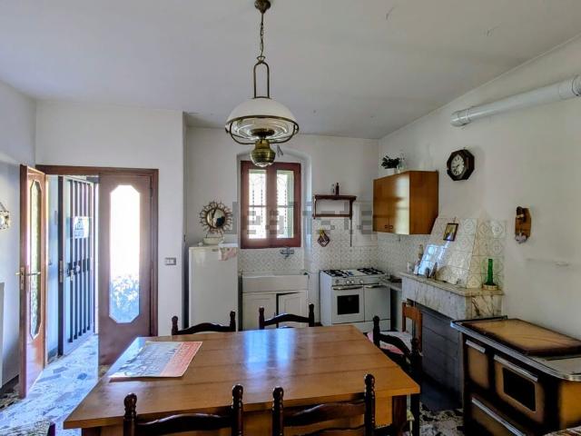 Casa in vendita a Santa Margherita di Pescolanciano, Pescolanciano