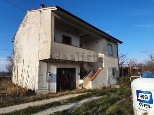 Casa in vendita a Terre dell’Ufita, Frigento