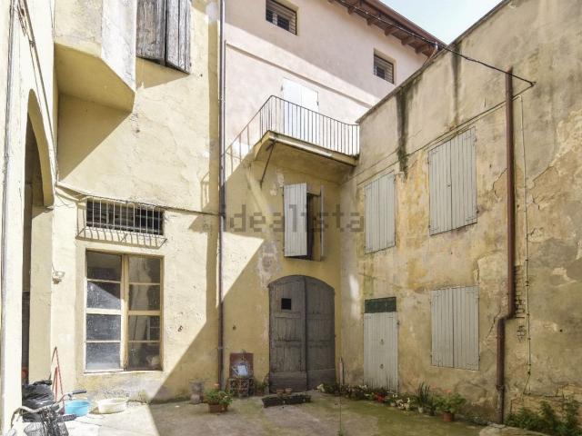 Casa in vendita a San Prospero città, Re