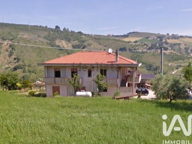 Casa in vendita a Contrada Berrettino, Atri