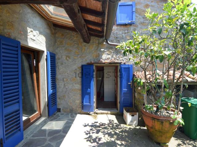 Casa in vendita a Marliana, Toscana