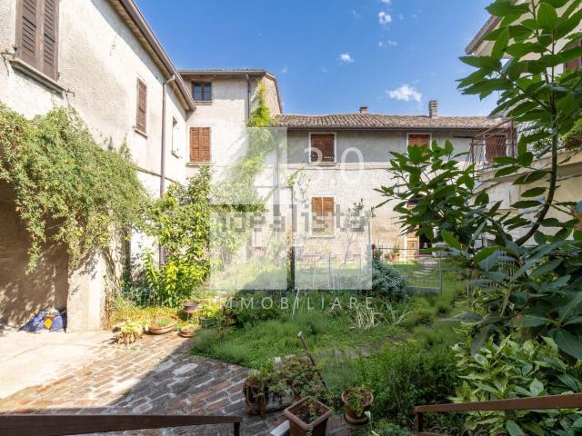 Casa in vendita a Castiglione Delle Stiviere, Lombardia