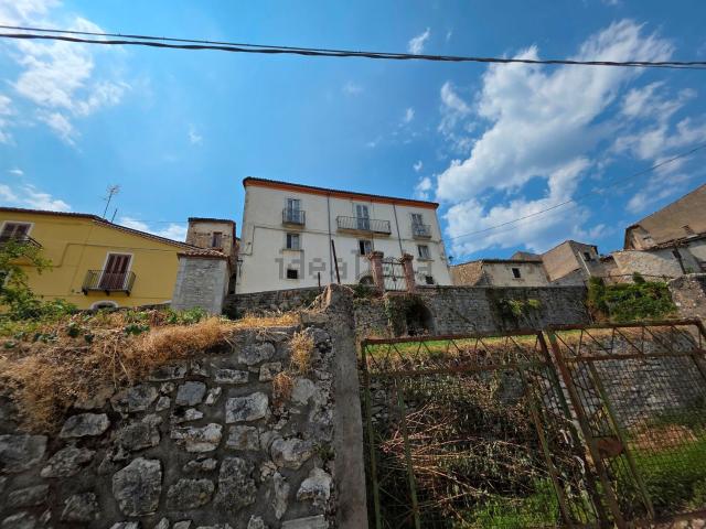 Casa in vendita a Guardiaregia, Molise