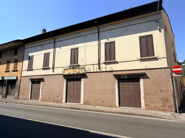 Casa in vendita a Coccaglio, Lombardia