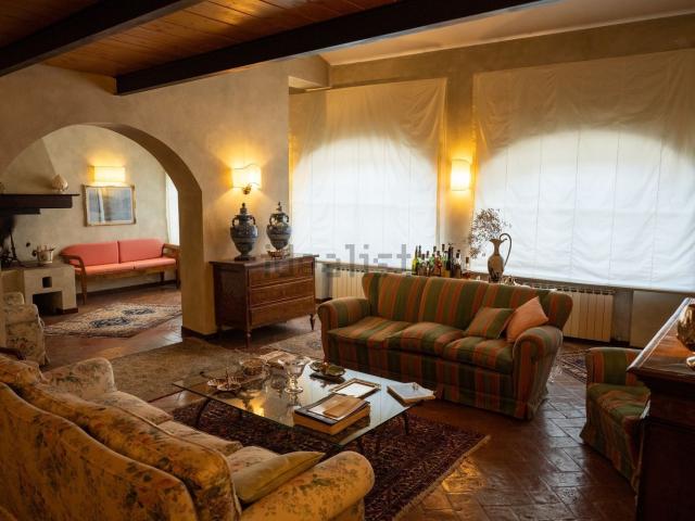 Casa in vendita a Asciano, Toscana