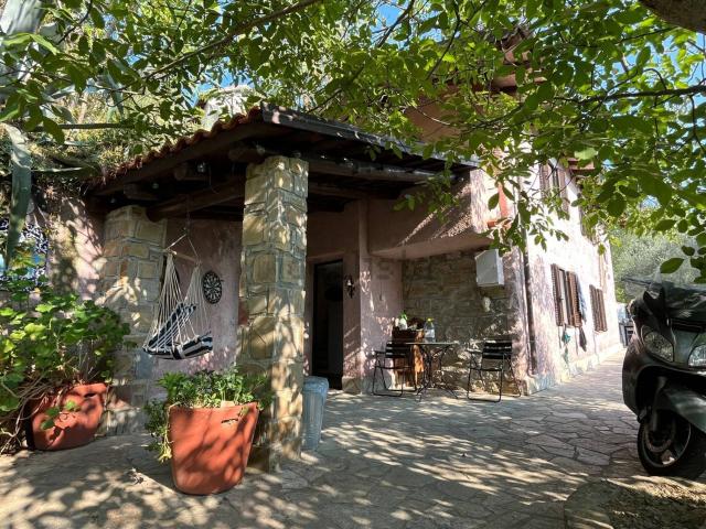 Casa in vendita a Trinità, Camporosso