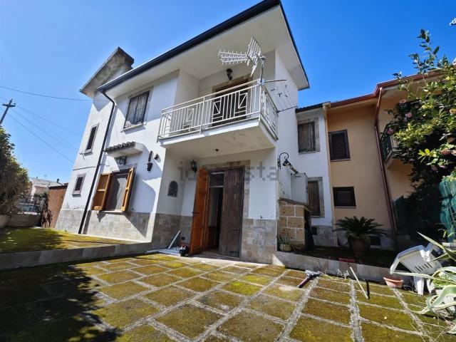 Casa in vendita a Ponte, Sessa Aurunca