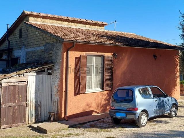 Casa in vendita a Morolo, Lazio