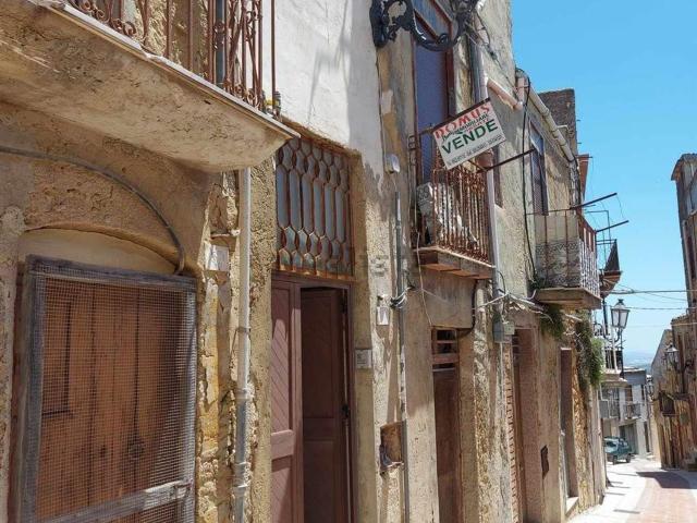 Casa in vendita a Naro, Sicilia