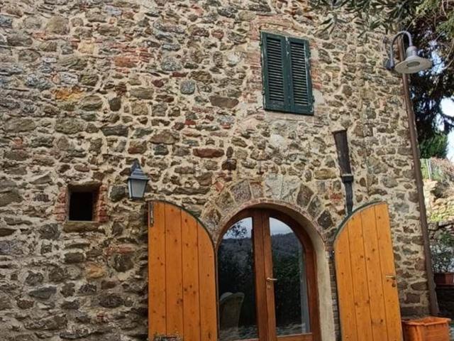 Casa in vendita a Magliano In Toscana, Toscana