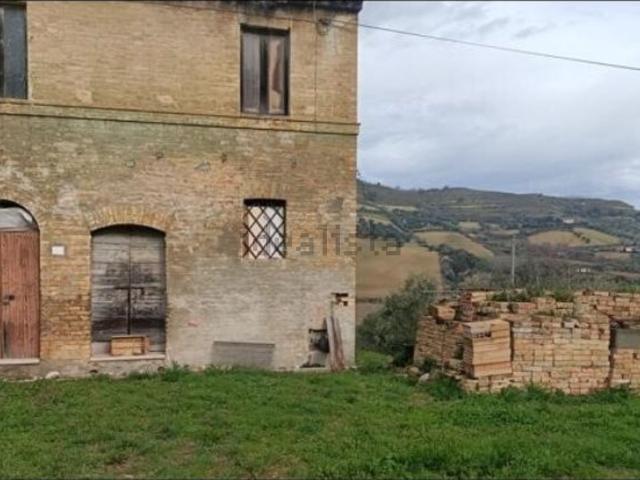 Casa in vendita a Ragnola, Marche