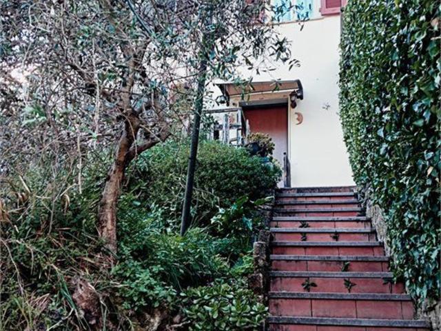 Casa in vendita a L'Annunziata, Luni