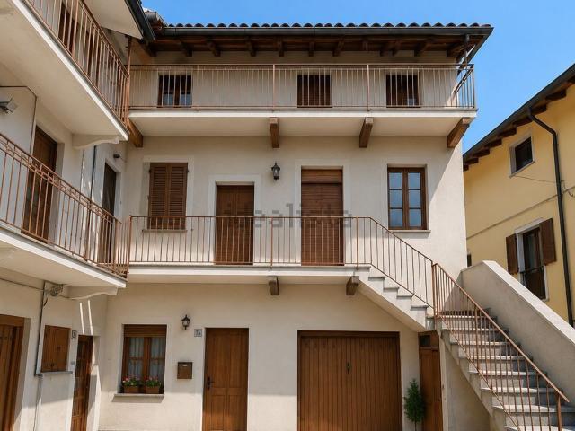 Casa in vendita a Piemonte, Novara