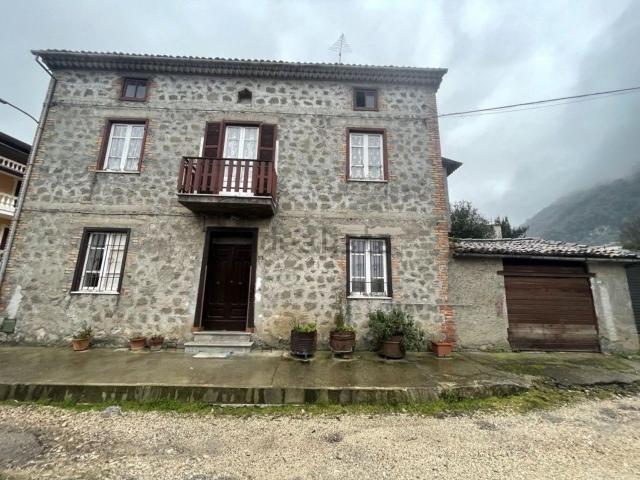 Casa in vendita a Supino, Lazio
