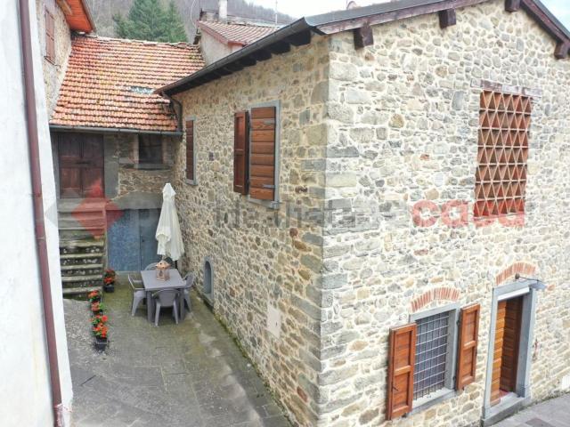 Casa in vendita a Unione Comuni Garfagnana, Ponteccio