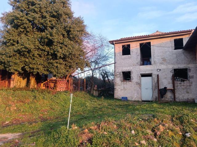 Casa in vendita a Serrone, Lazio