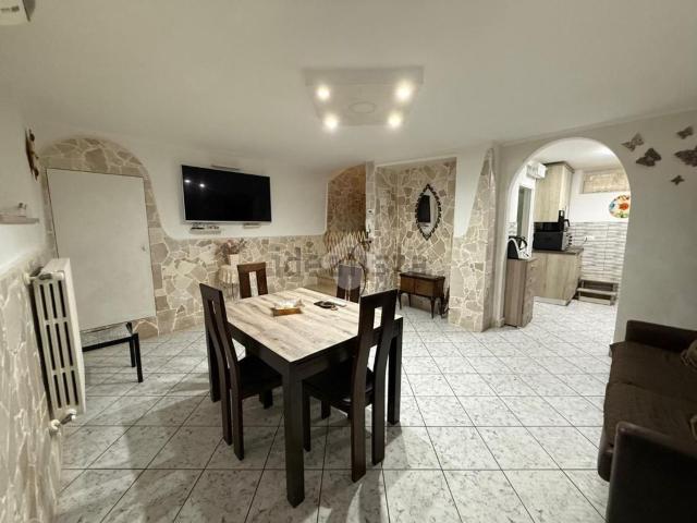 Casa in vendita a Puglia, Bari