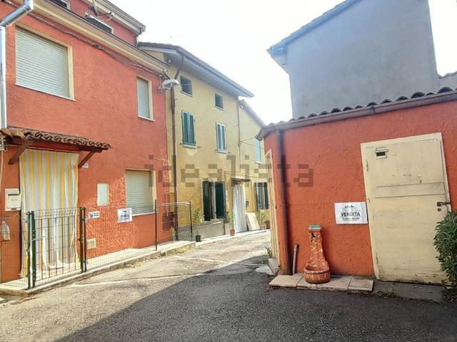 Casa in vendita a Creta, Castel San Giovanni