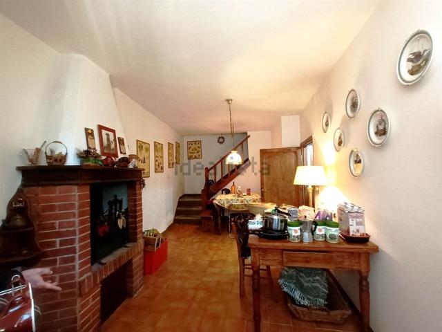 Casa in vendita a Cetona, Toscana