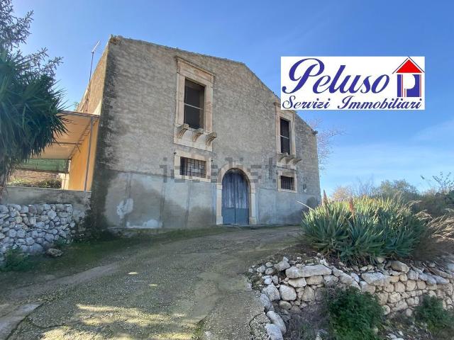 Casa in vendita a Comiso, Ragusa