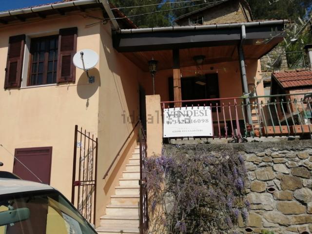 Casa in vendita a Trinità, Camporosso