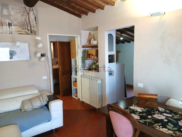 Casa in vendita a Battifolle, Arezzo