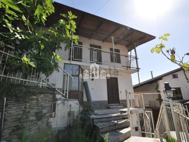 Casa in vendita a Salto, Piemonte