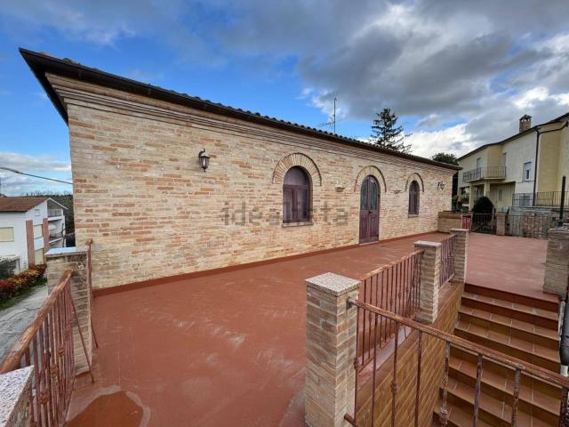 Casa in vendita a Marche, Fermo