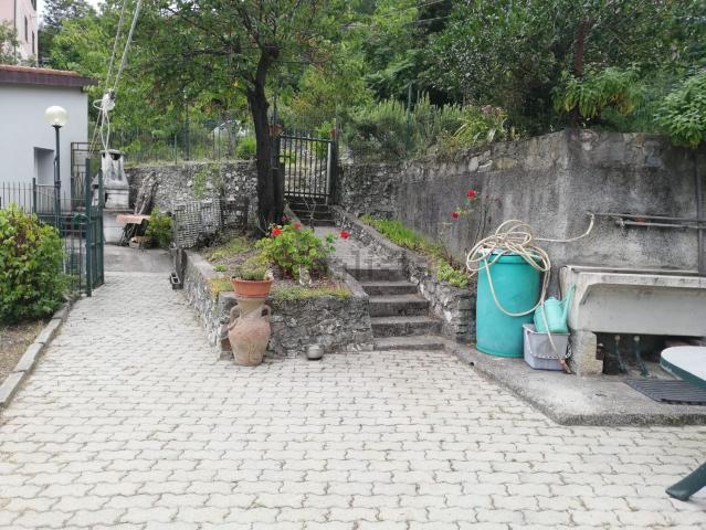 Casa in vendita a Val Polcevera, Serra Riccò