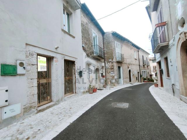 Casa in vendita a San Lorenzello, Campania